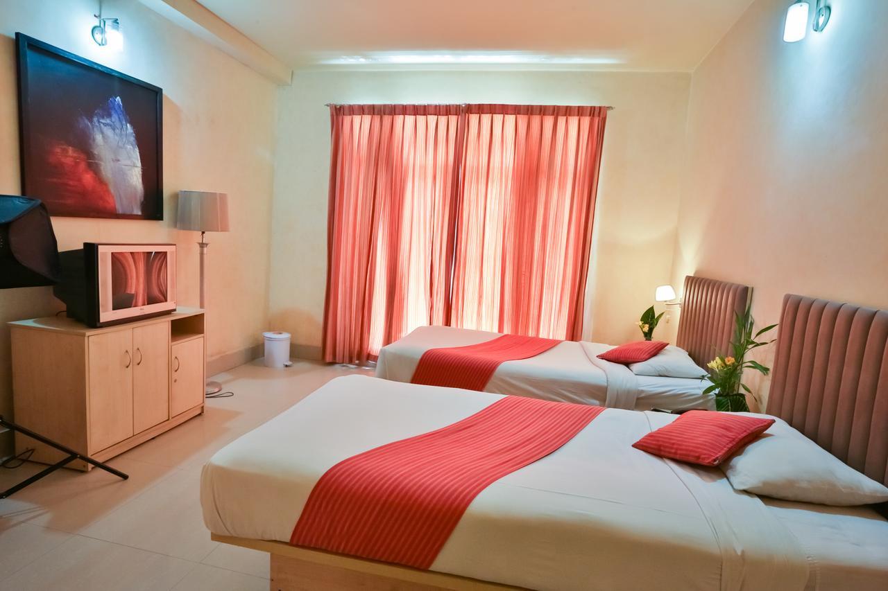 Foy'S Lake Resort Dakhin Kattali Εξωτερικό φωτογραφία