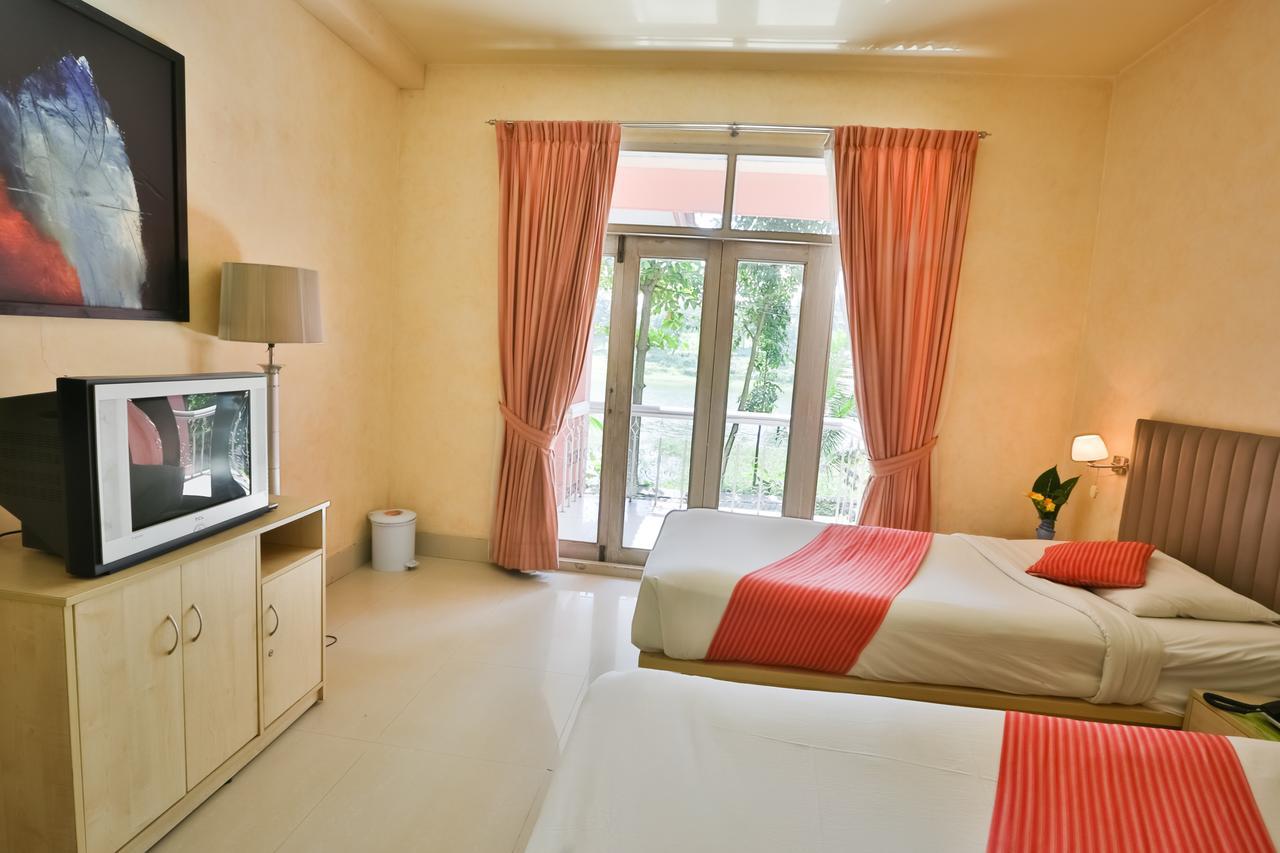 Foy'S Lake Resort Dakhin Kattali Εξωτερικό φωτογραφία